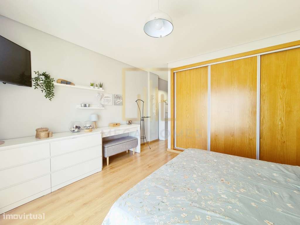 Apartamento T3 com Terraço e 3 WC, em Lagoa.-41