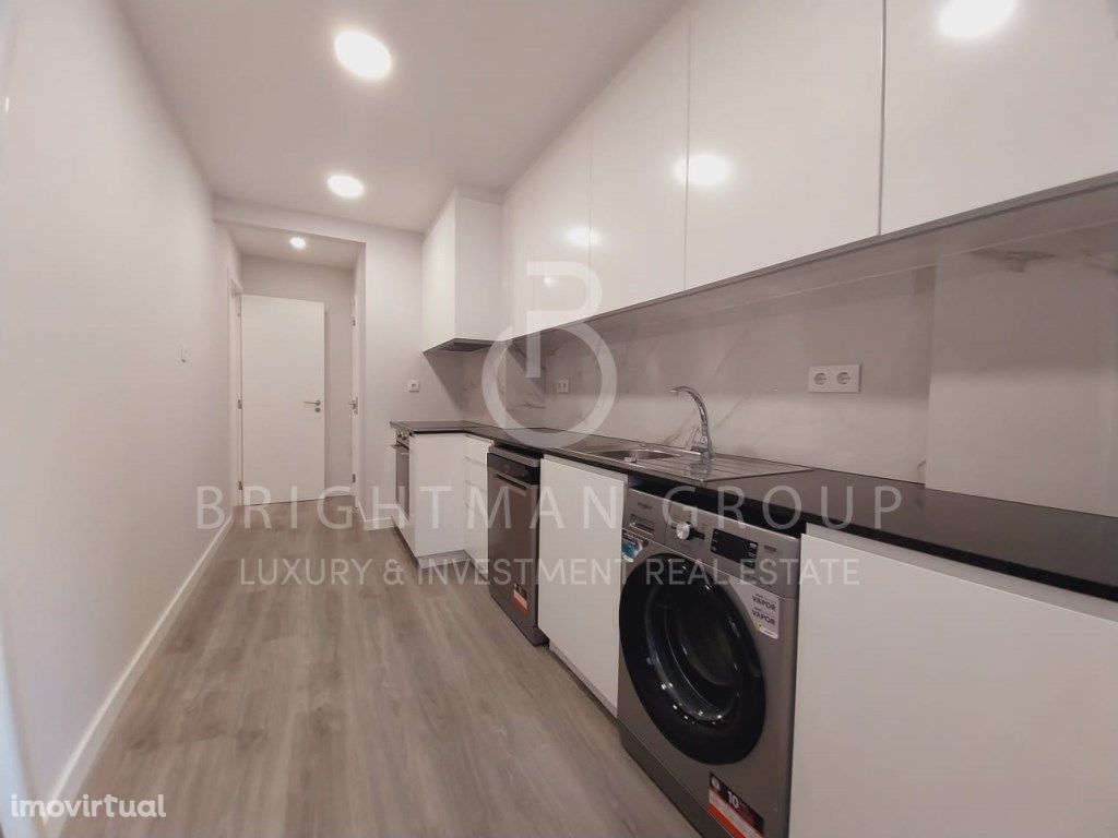 Apartamento T2 remodelado na R. Luciano Cordeiro