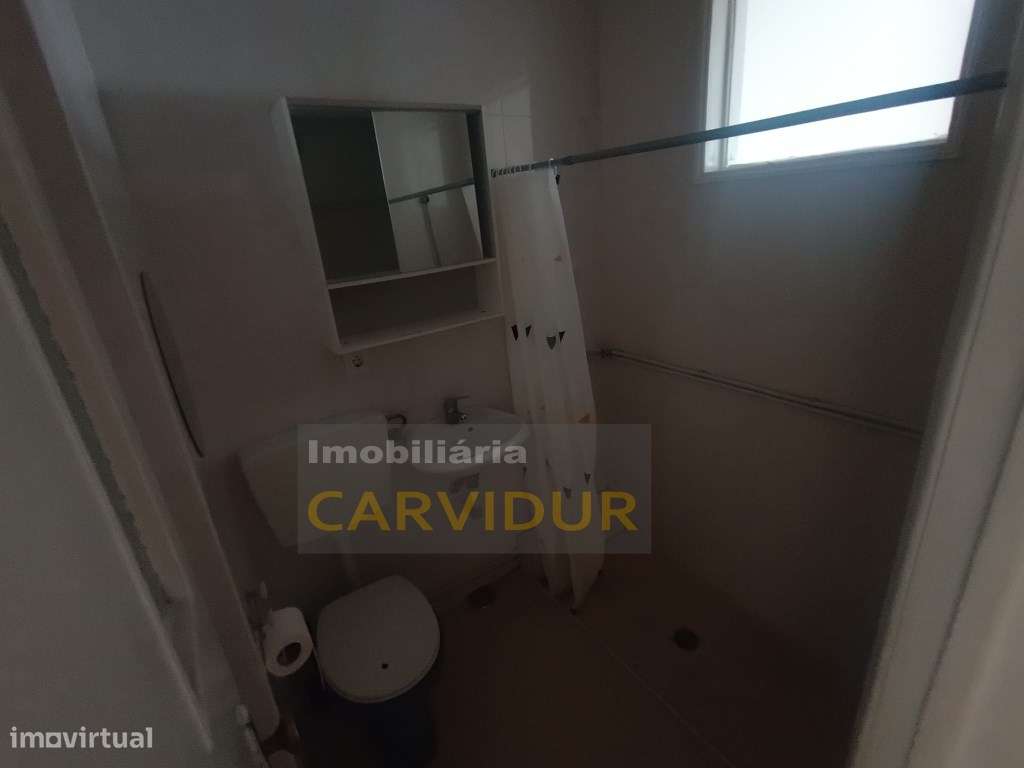 Lavradio T2 Res do chão bom estado-9