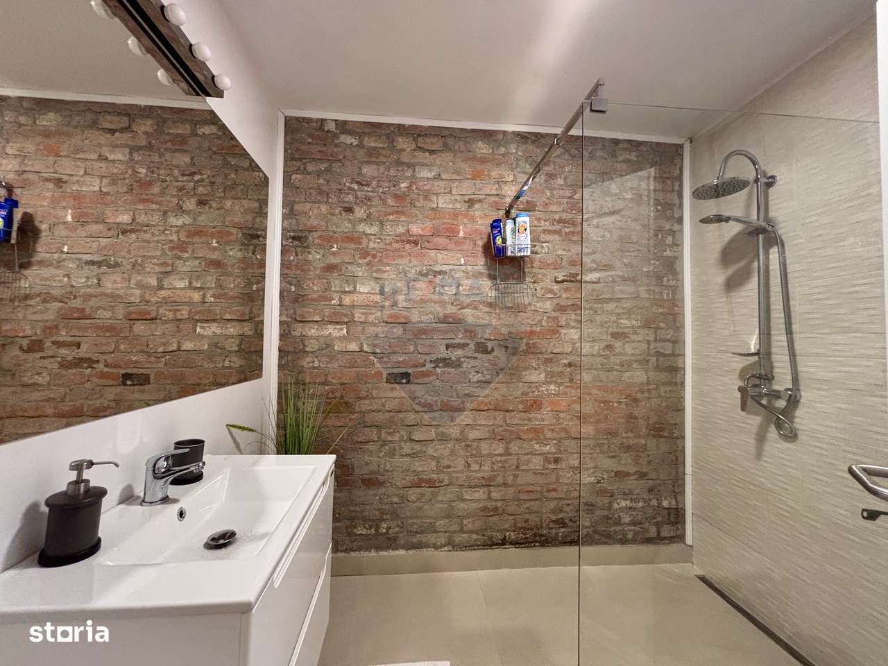 Apartament de vanzare pe Str.Tribunei-7