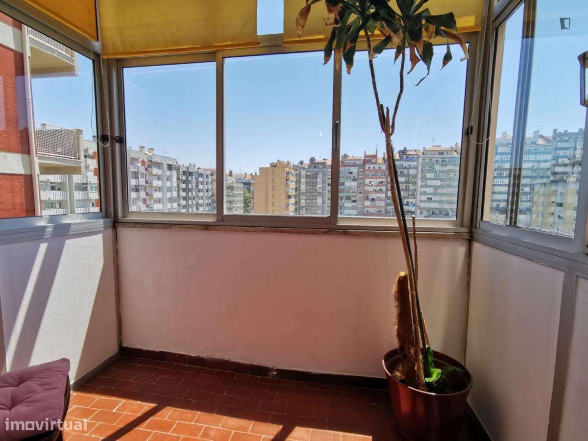 Quarto - localizado em Benfica Lisbon - Grande imagem: 4/10