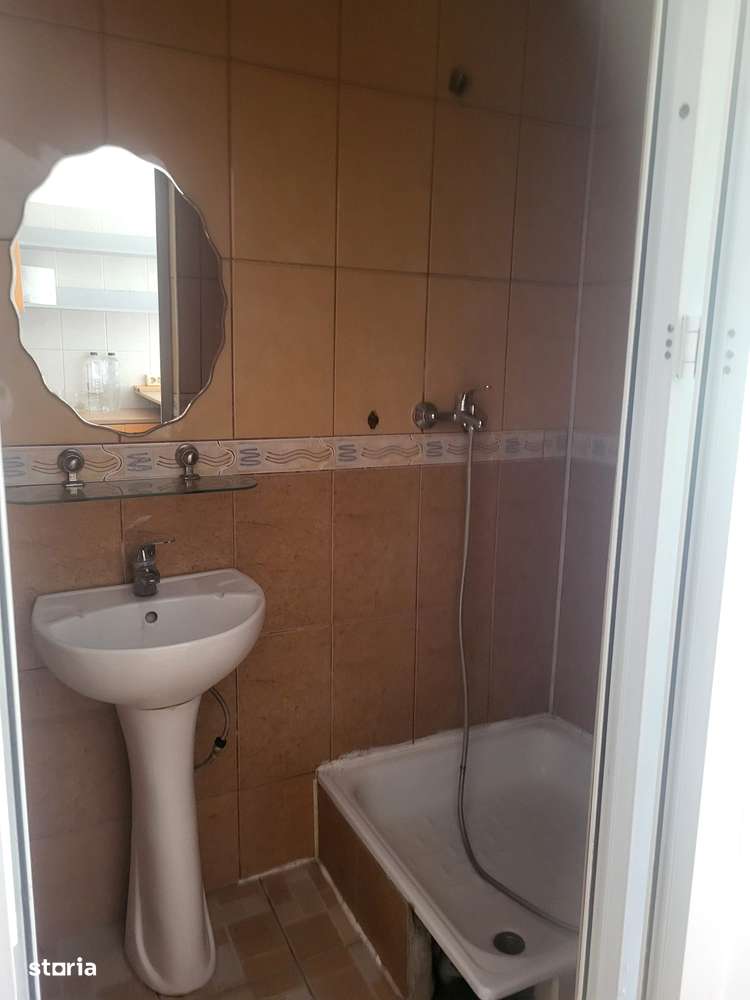 Mangalia 2 camere Saturn de vanzare-6