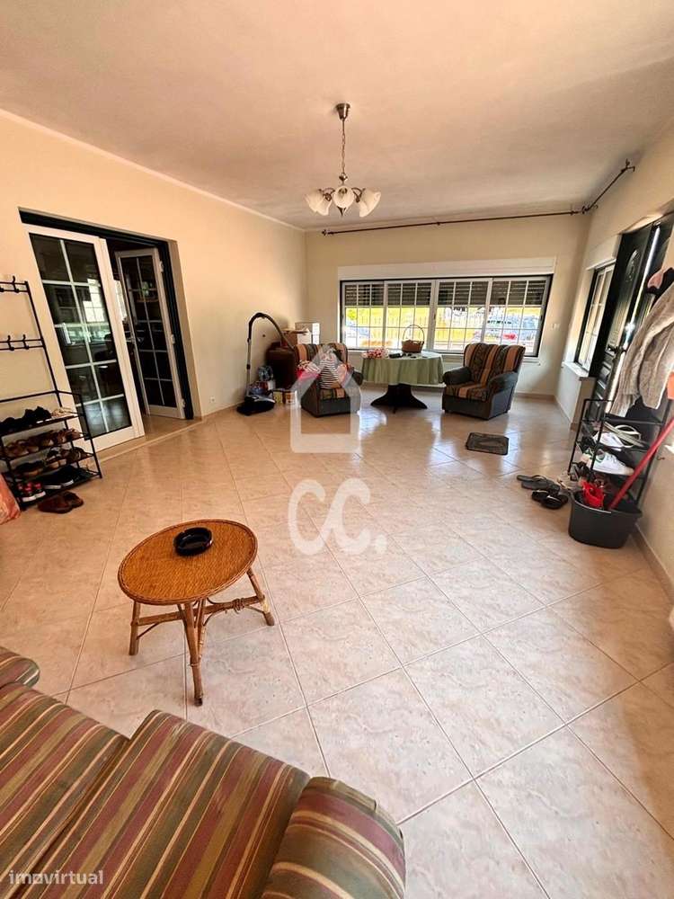 COIMBRÃO-------Venda global de Moradia individual T3 inserida em terre-35