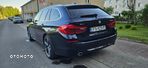 BMW Seria 5 530d xDrive Touring - 9