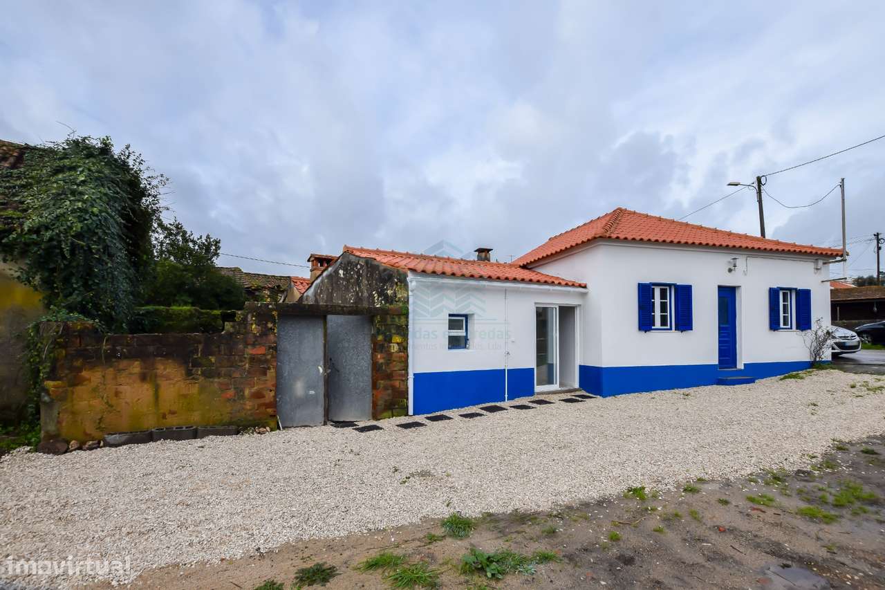 Moradia T3 + 1 Renovada + Garagem + Moradia em ruinas e diversos anexo-23