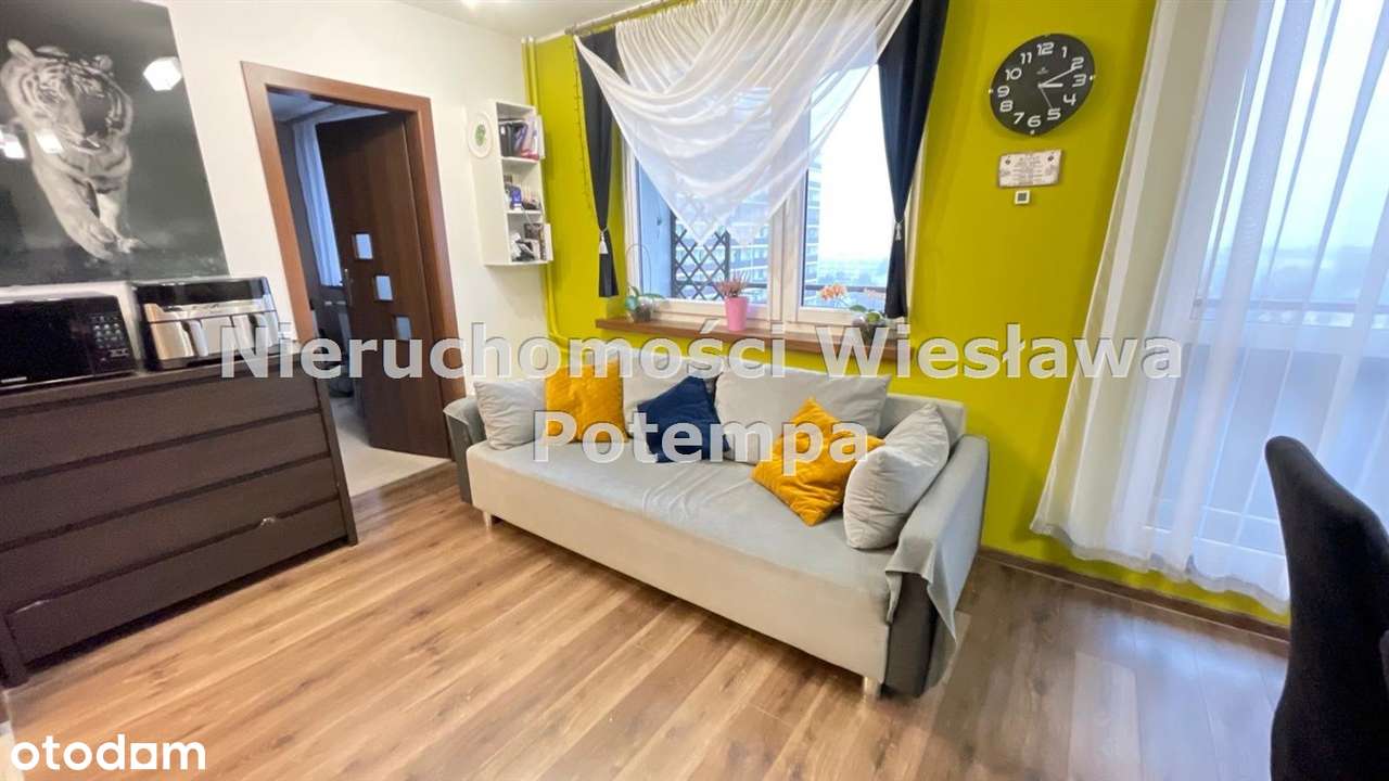 Na sprzedaż: przestronne 4-pokojowe mieszkanie-1