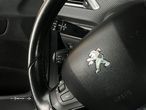 Peugeot 208 1.2 PureTech Allure - 24