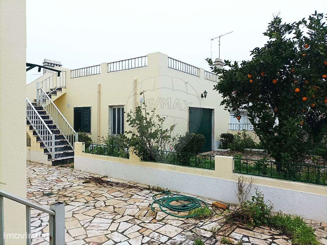 Moradia T4 para venda-10