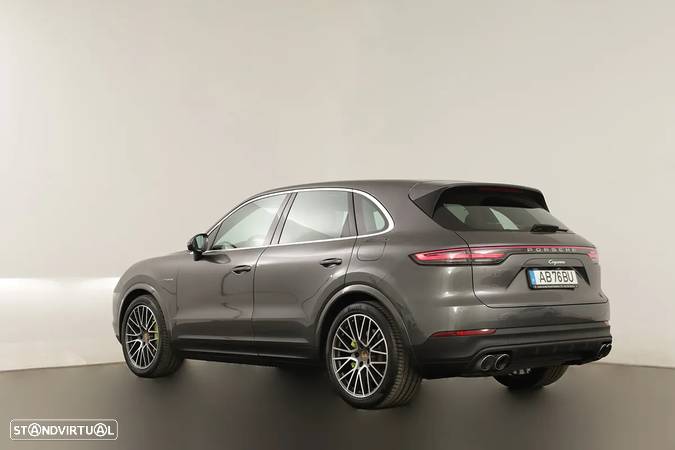 Porsche Cayenne E-Hybrid - 5