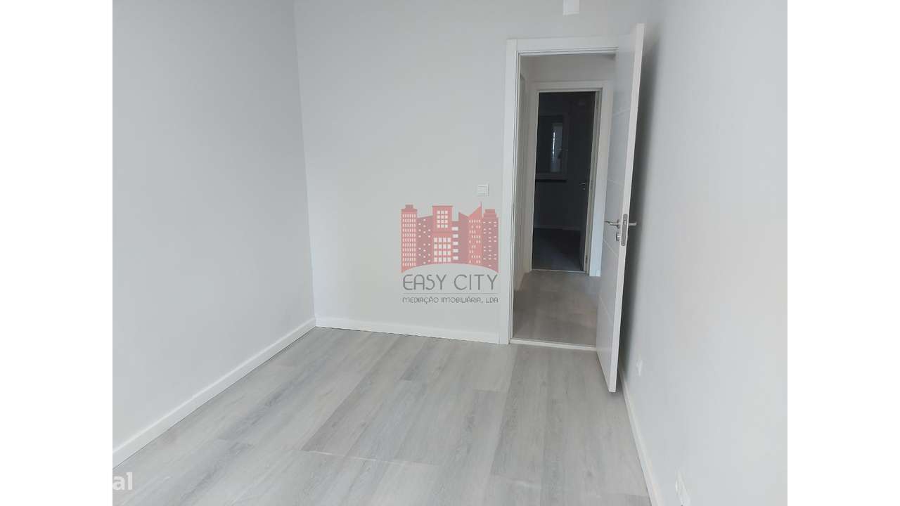 Apartamento T2 | 56M2 | Benfica | Lisboa-11