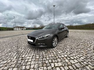 Mazda 3 1.5 Sky-D Excellence Navi