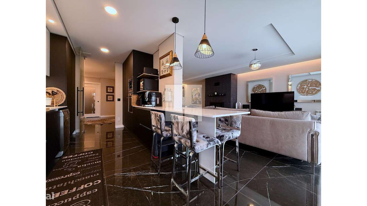 T4 Luxo 239m² em Buarcos-10