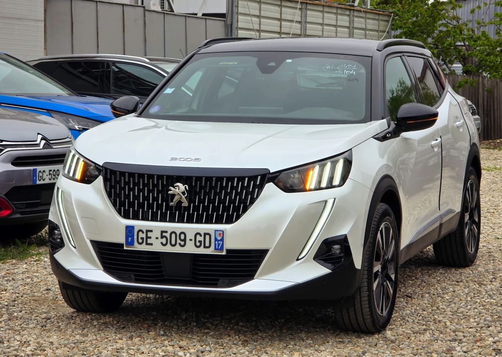 Peugeot 2008 PureTech 155 EAT8 GT 2022