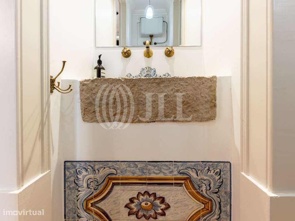 Apartamento T4 com garagem, no Chiado, em Lisboa-42