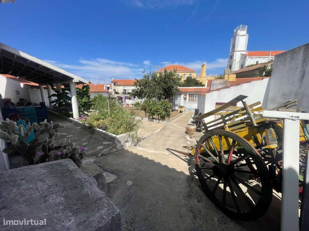 Moradia única na Abela - Espaço, Conforto e Tradição!-47