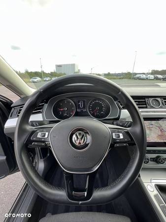 Volkswagen Passat 2.0 TDI SCR Comfortline - 7