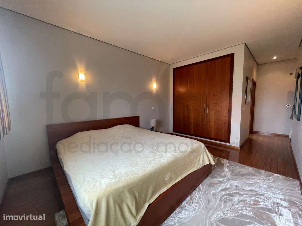 Penthouse Exclusiva com Terraço Panorâmico - Setúbal-47