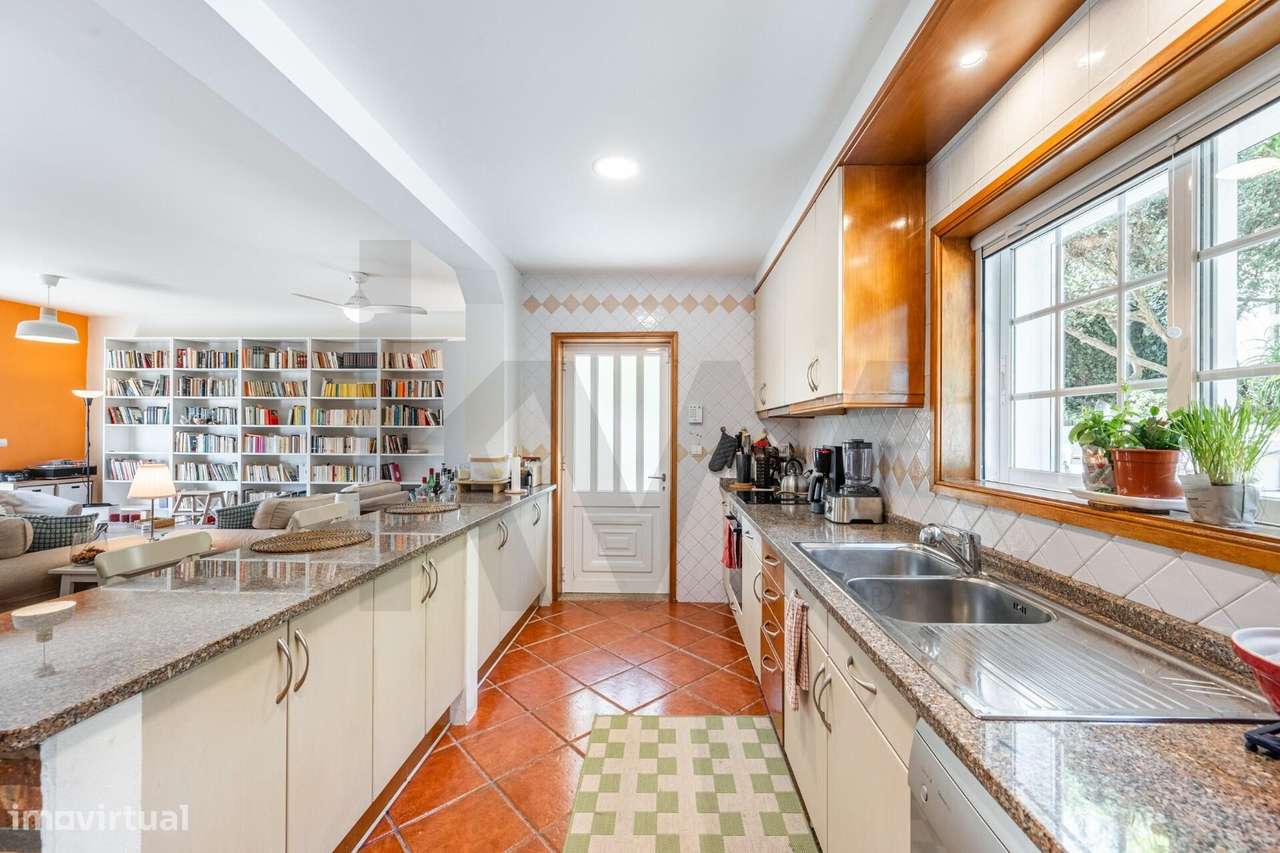 Moradia T3+1 com terreno em Burgães, Santo Tirso-8