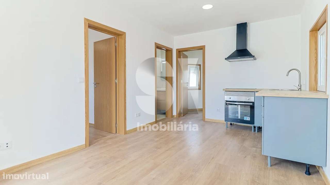 Moradia T2 renovada Santa Clara - Grande imagem: 3/19