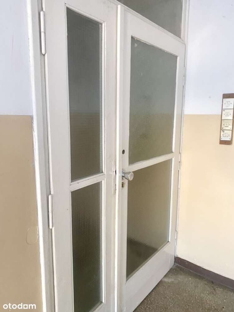 Mieszkanie do remontu z potencjałem inwestycyjnym-8