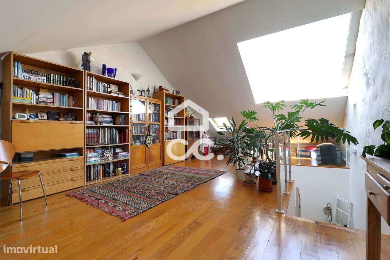 Moradia Clássica Renovada no Coração do Porto – Conforto e Elegância n - Grande imagem: 3/13