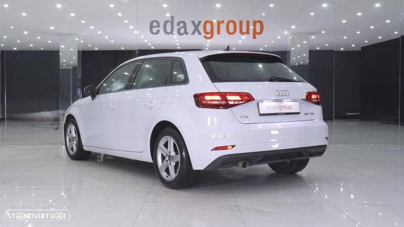 Audi A3 Sportback 1.6 TDI - 4