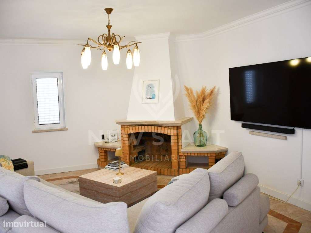 Moradia T4 com Jardim, Terraços e Cave em Olhão - Grande imagem: 5/53