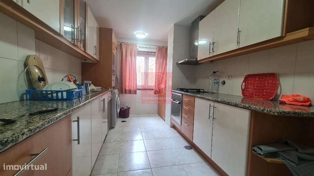 Apartamento T3 com localização privilegiada! - Grande imagem: 4/15