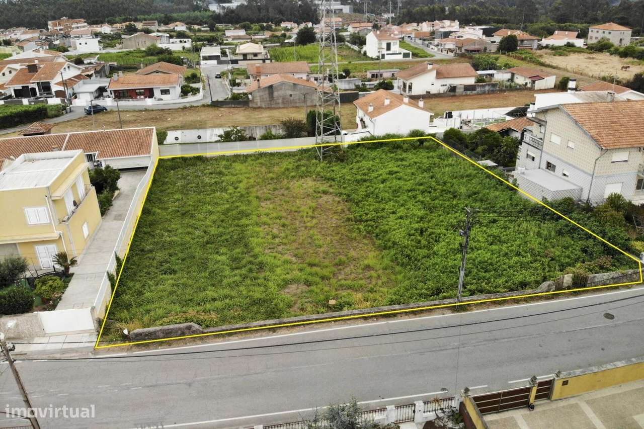 Terreno para Construção | 808 m2 | 400 m2 de Construção-4