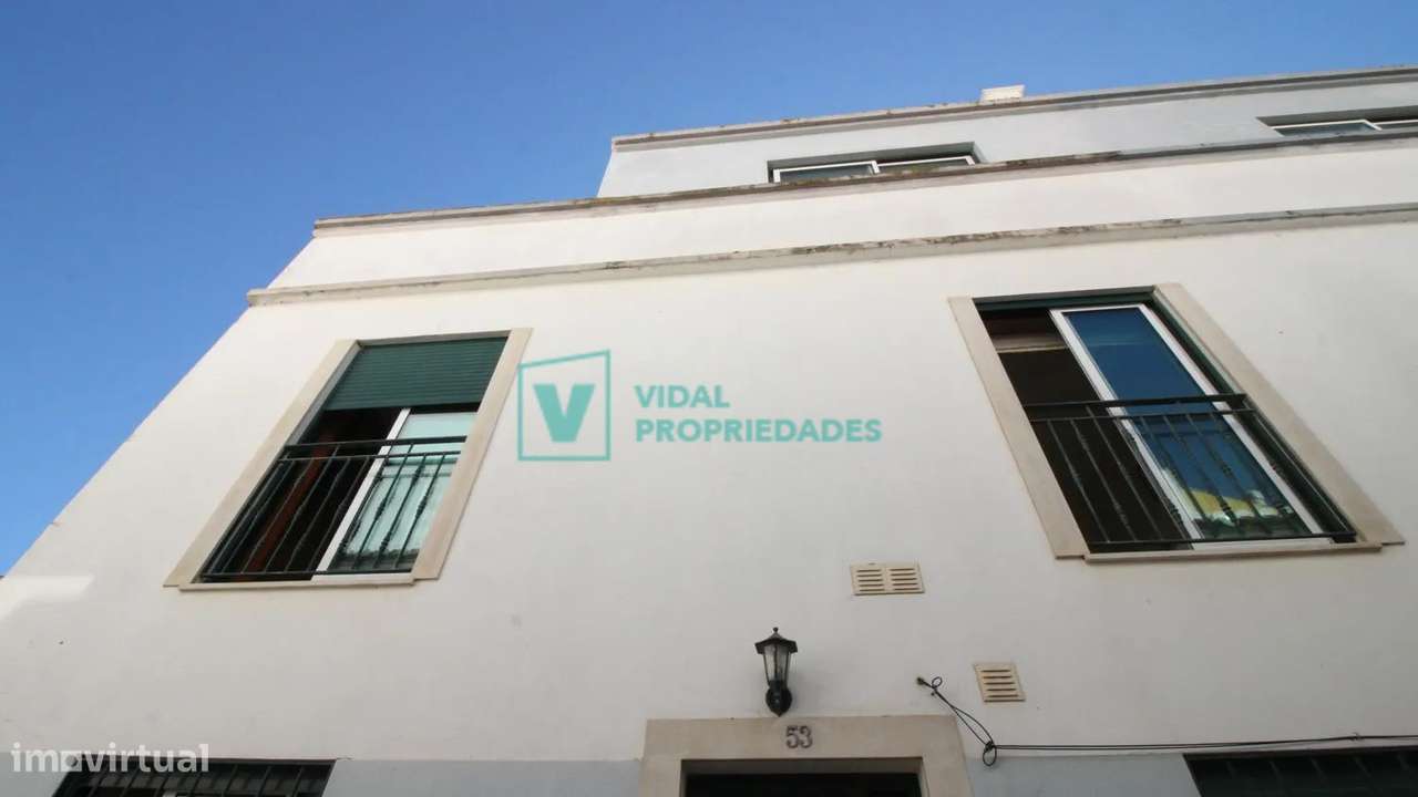 Moradia T2 com Terraço e Vista em centro de Lagos-7