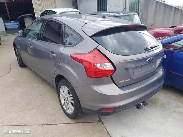 Ford Focus 2015 para peças - 2