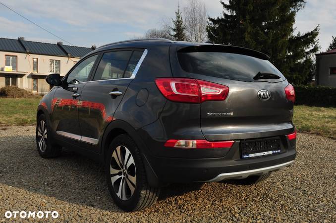 Kia Sportage 2.0 CRDI M AWD - 4