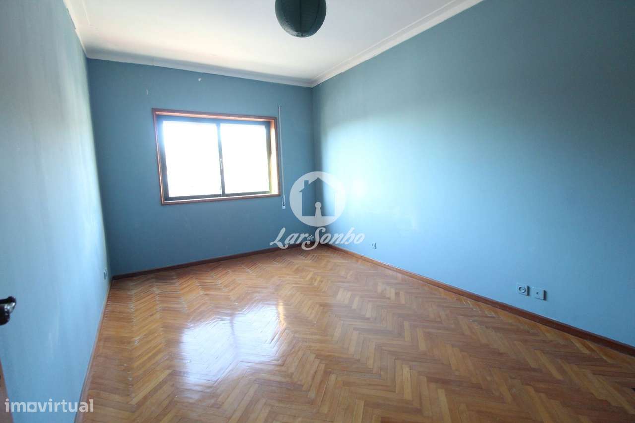 Apartamento T2, situado em Arcozelo, a 2,5km da Praia-22