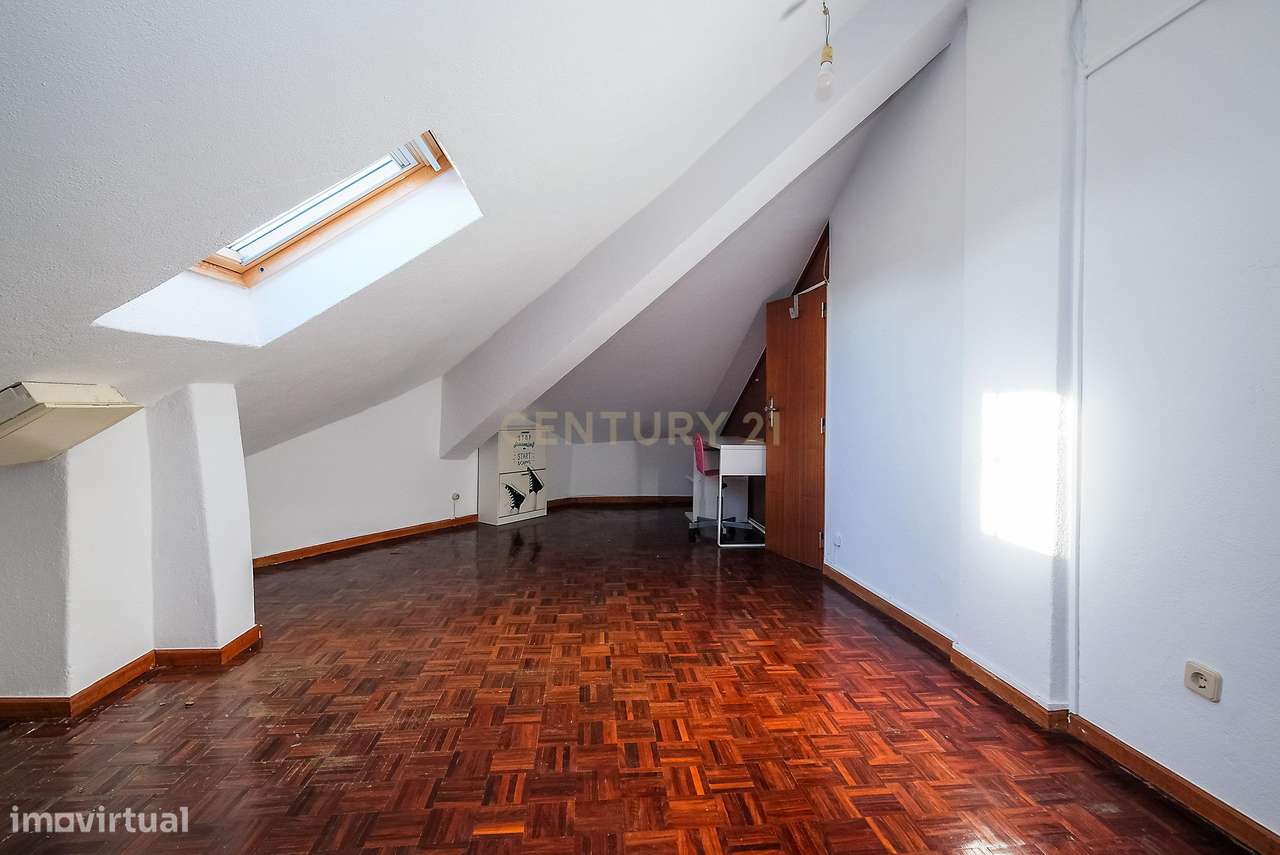 Moradia na Madorna, Parede — uma excelente alternativa ao apartamento-23