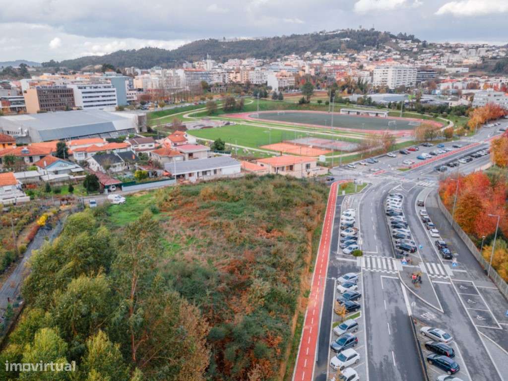 Terreno de Construção em Altura | 3800m²