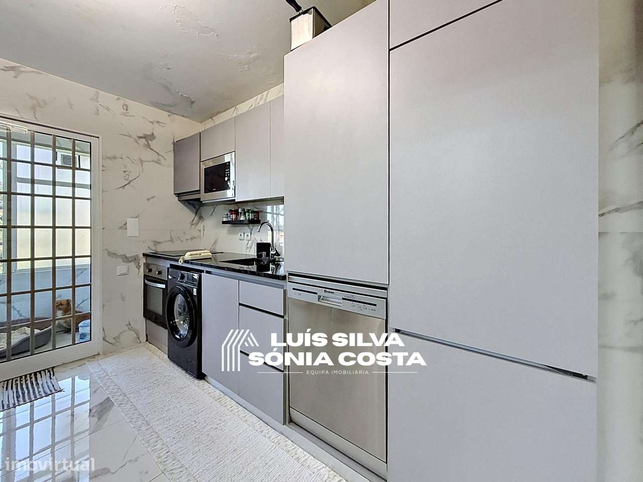 Apartamento T2 com Elevador, Garagem, Parcialmente Remodelado –...-2