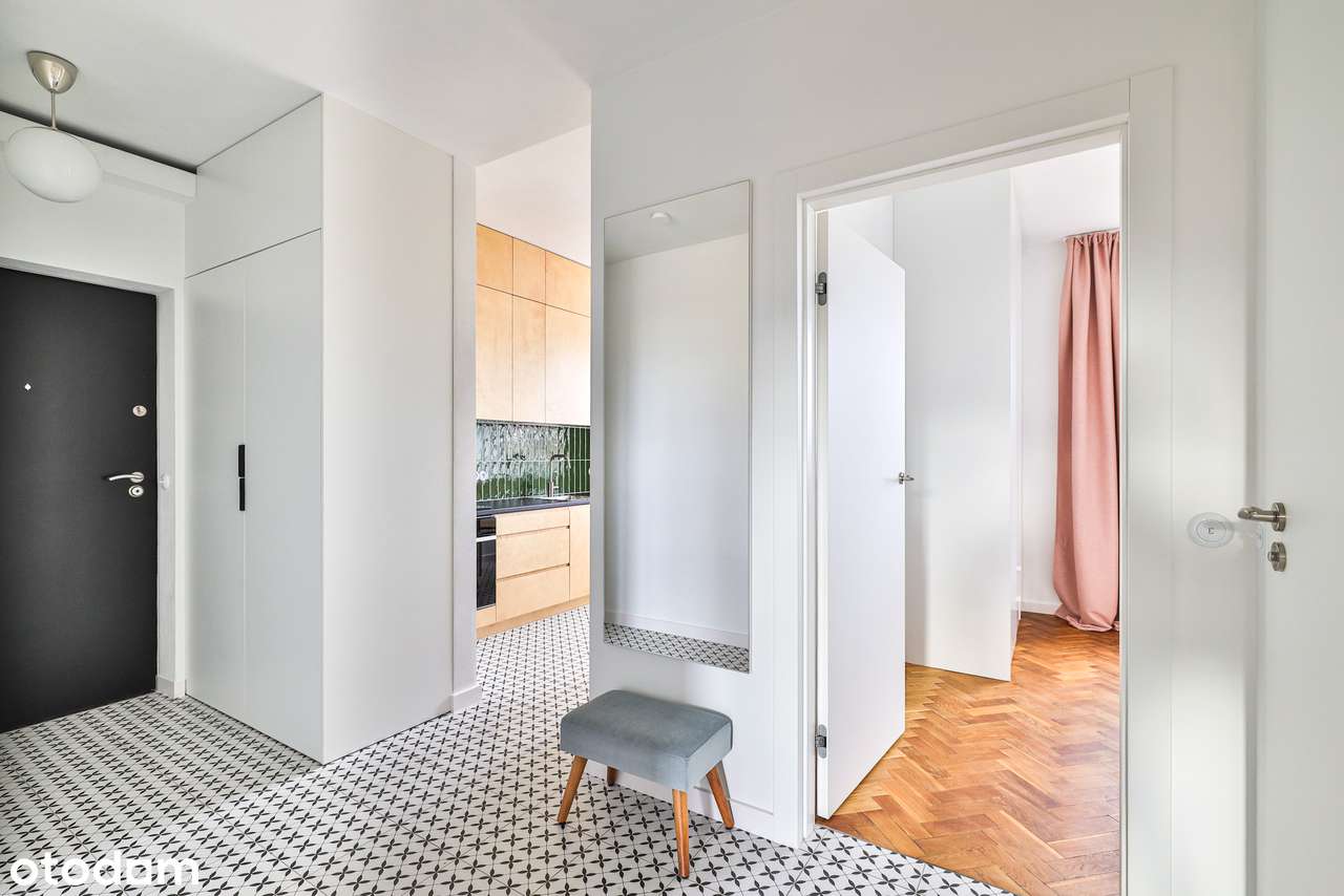 Klimatyczne mieszkanie z widokiem na Plac Hallera - Pełny obrazek: 3/17