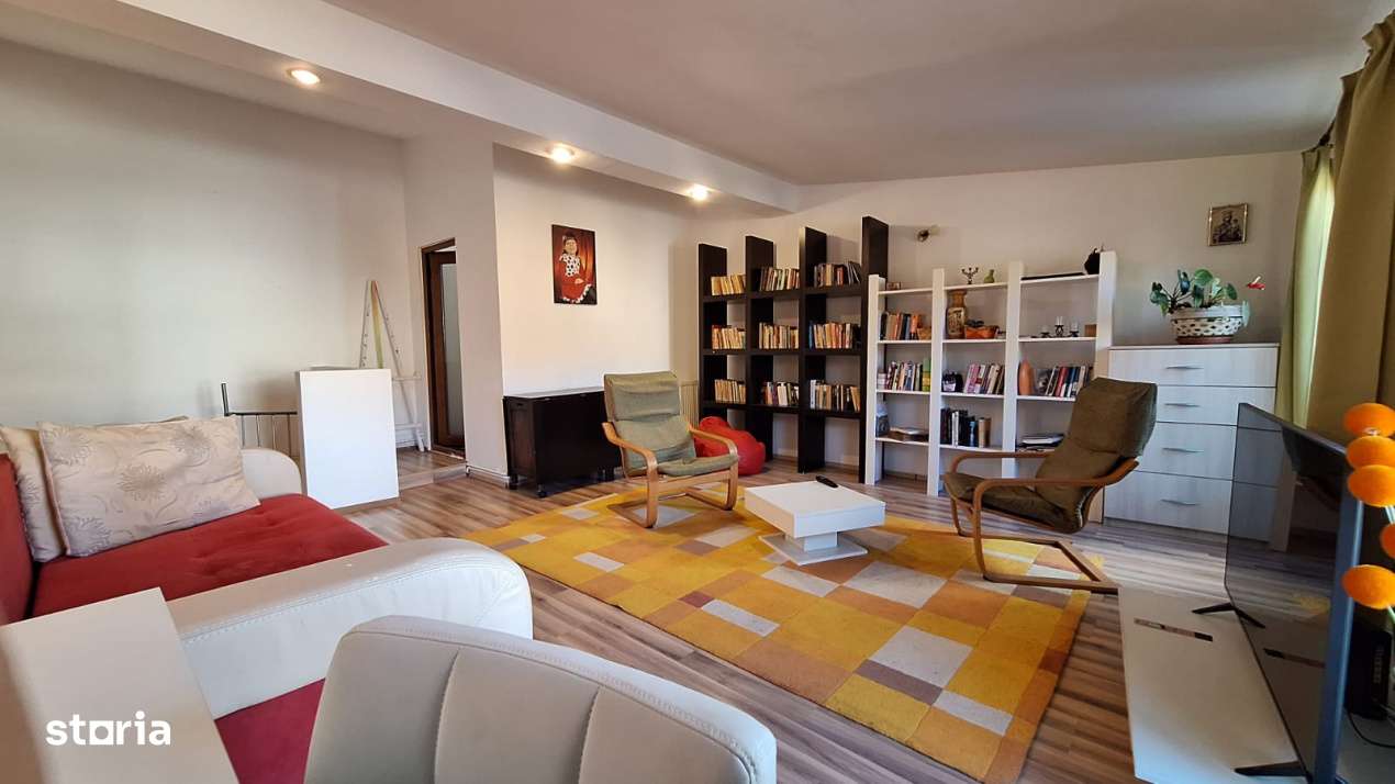 Casa cuplata pe 2 niveluri, localizare Ultra Centrala Zona Piata Uniri-0