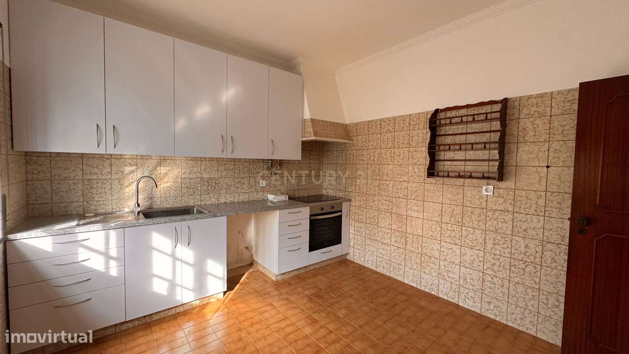 Moradia T5 com Terreno Generoso  - Mafra-25