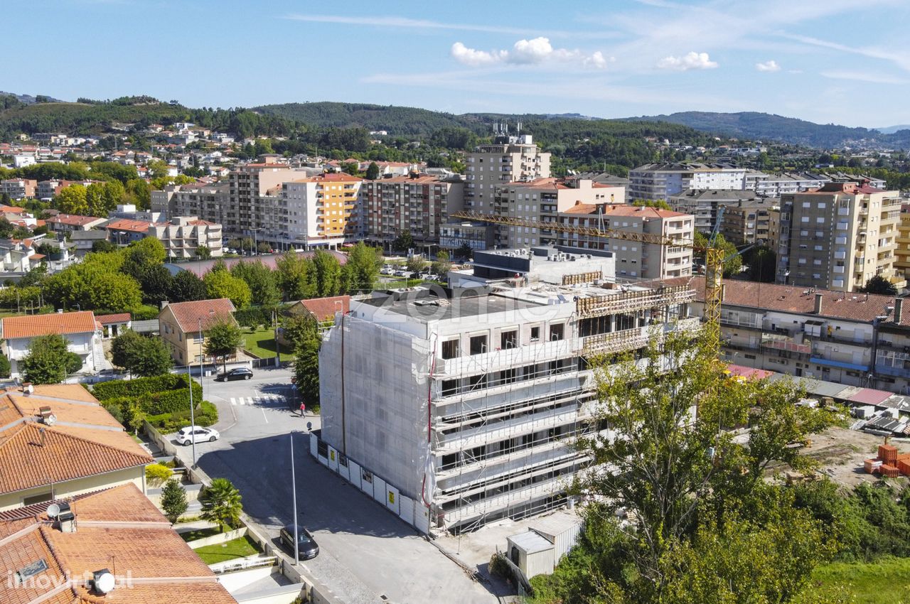 Apartamento T3 NOVO no Centro da Póvoa de Lanhoso!