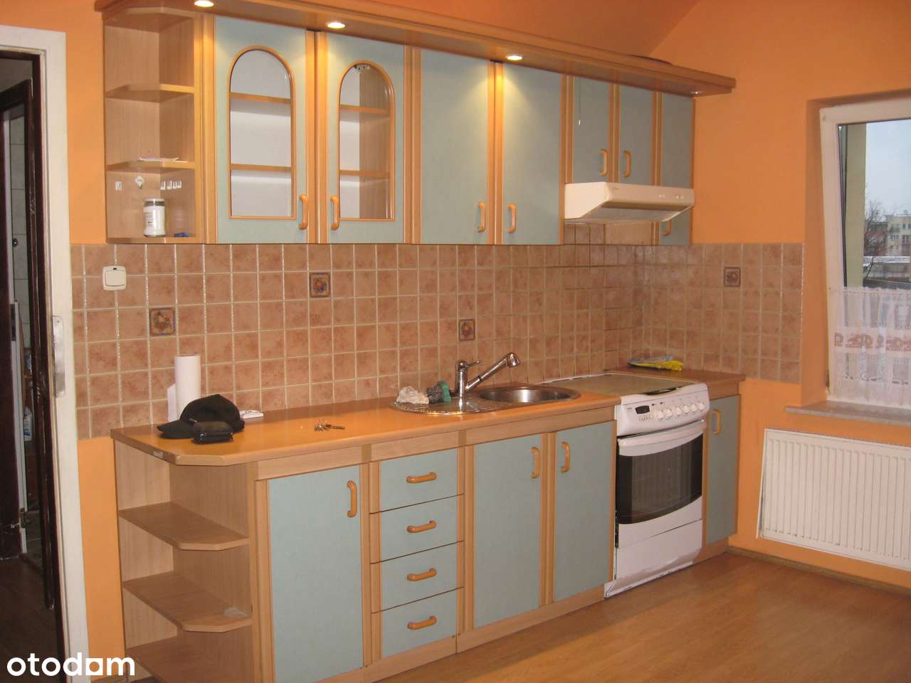 Ząbki - centrum, dom 120 m2, 2-lokalowy, działka 395 m2 + garaż-10