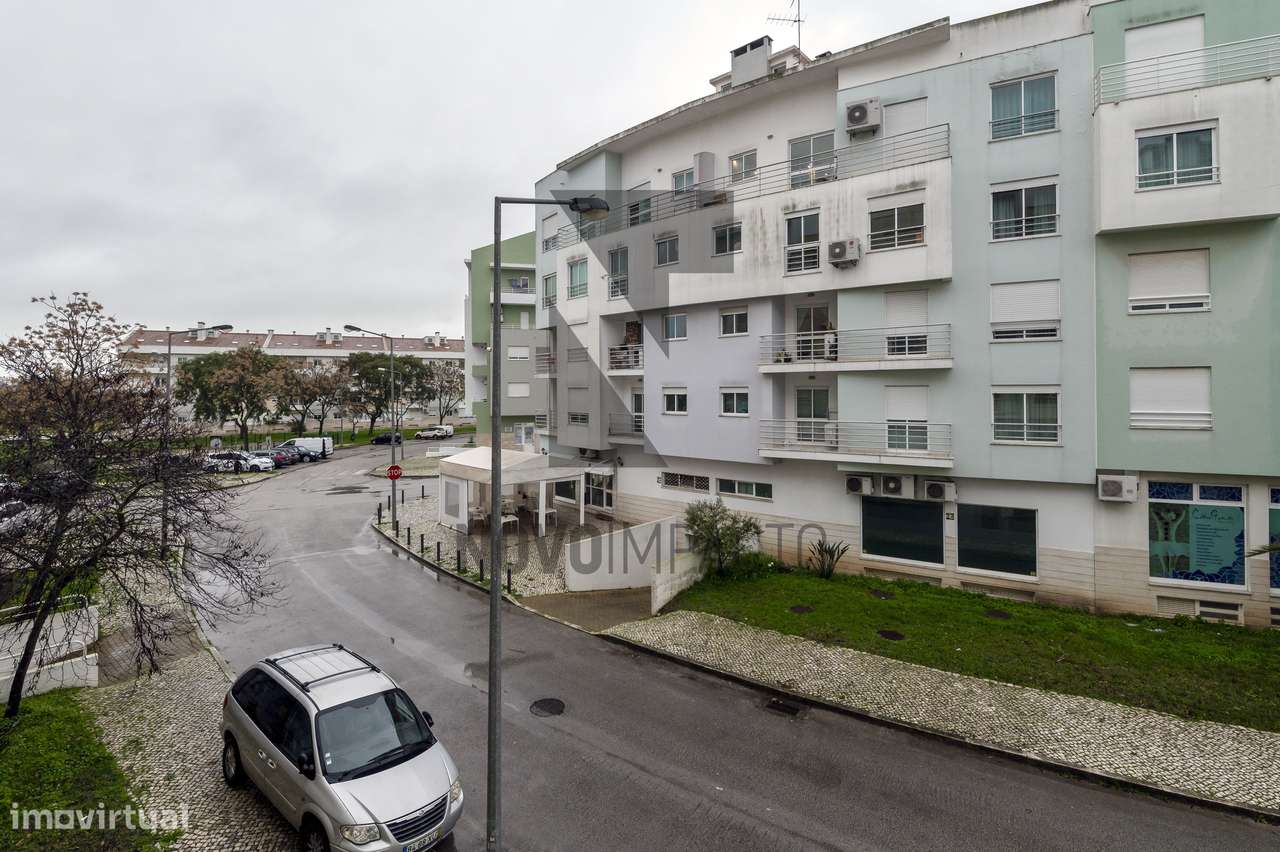 Apartamento T3 c/ parqueamento e arrecadação-34