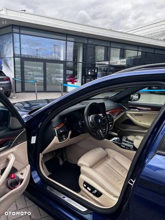 BMW Seria 5 530d xDrive - 5