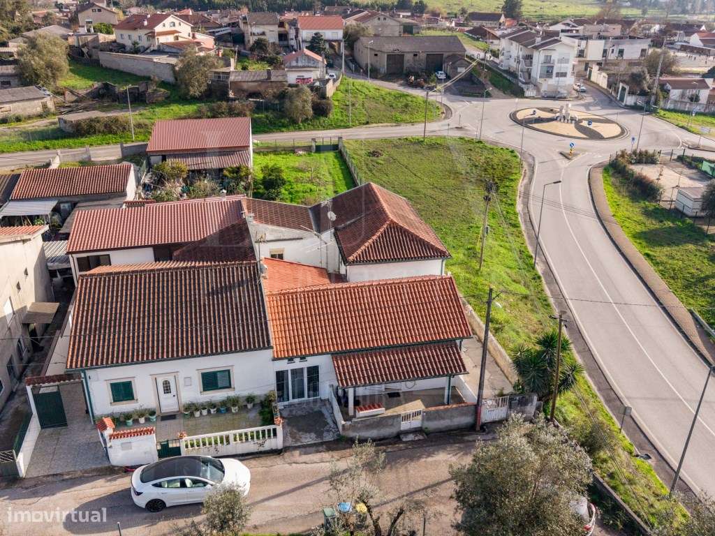 Moradia T2 com Garagem | Souselas-19