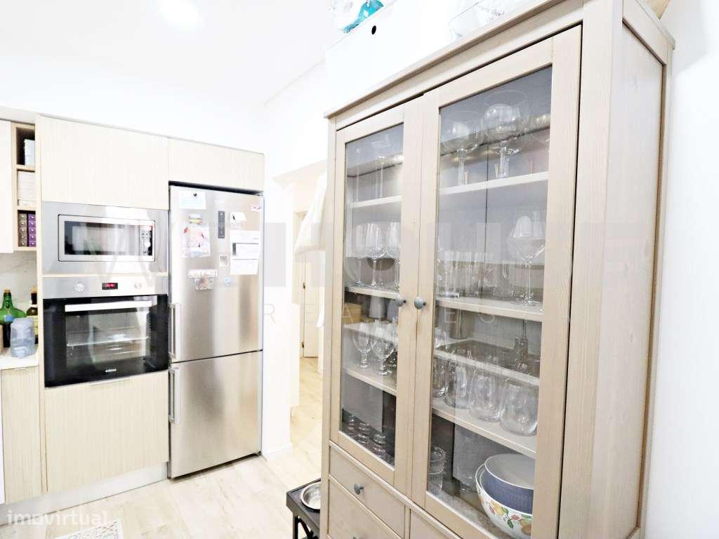 Centro do Barreiro - Magnífico apartamento T2+1 totalmente remodela...-12