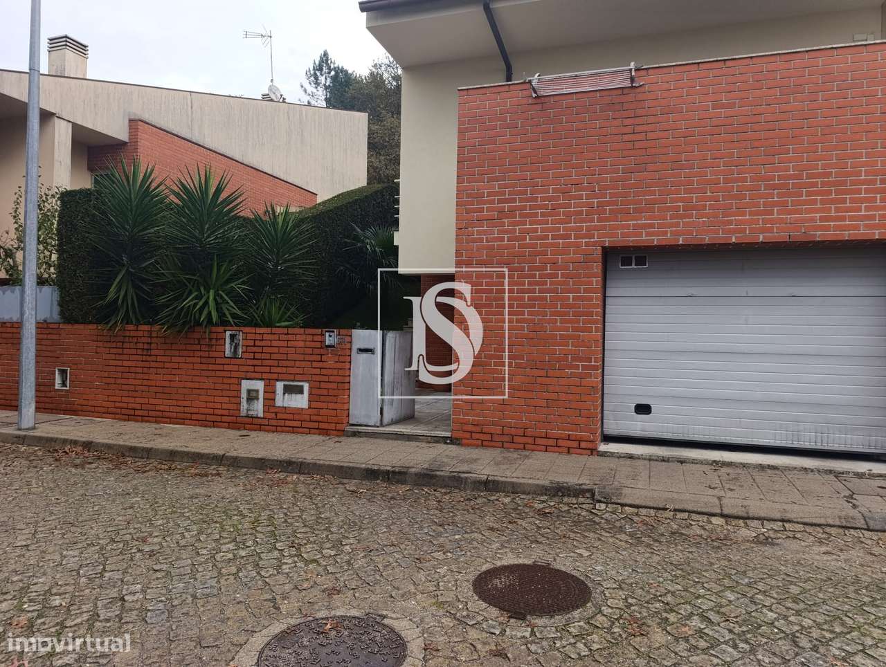 Moradia em Banda T3 em Aldão - Grande imagem: 2/5