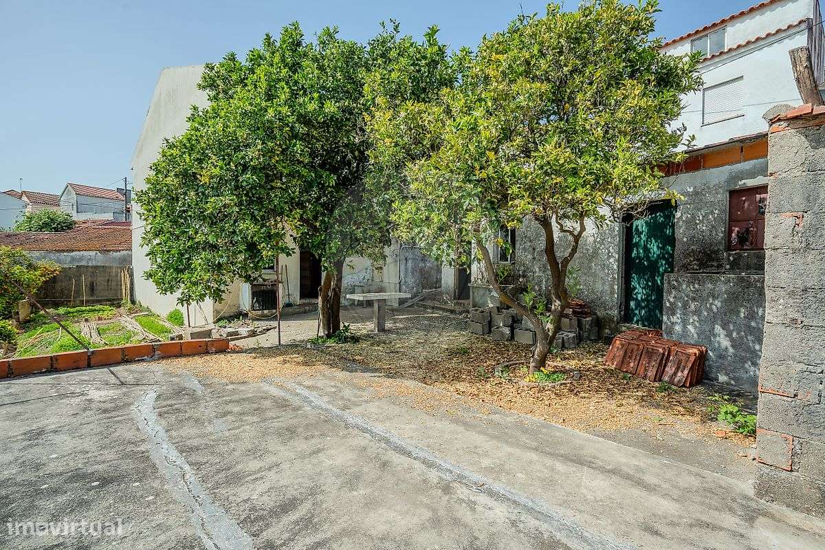 Moradia T2 para venda-17