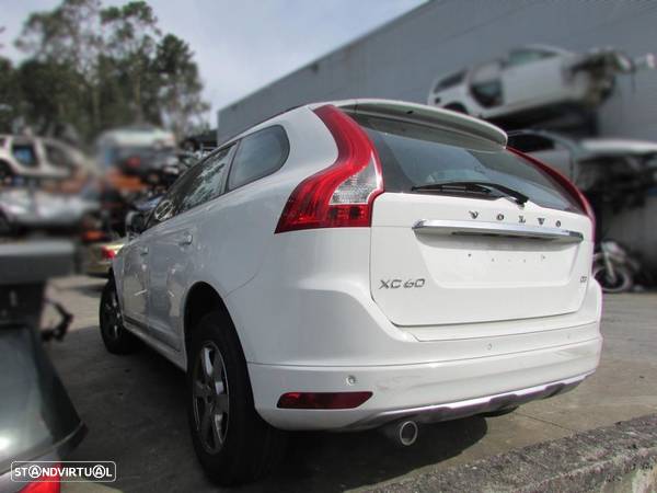 VOLVO XC60 2.0 D3 (136Cv) 2014 - Peças Usadas (6652) - 4