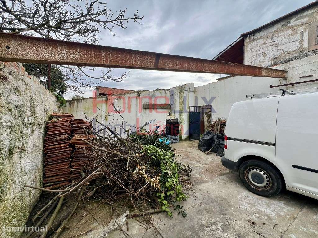 Terreno com Ruinas em Águas Santas-46