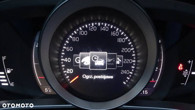 Volvo V40 D3 Drive-E Momentum - 26